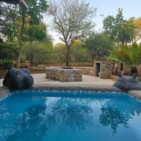 Eye of Kruger - Spacious holiday home with splash pool and boma